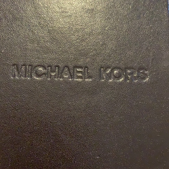 COPY - Gold Pave incrusted MK watch - Picture 2 of 5